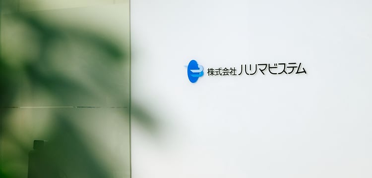 B-stemロゴと社名ロゴ