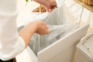 99％再生材ゴミ袋「FUROSHIKI」の導入によるCO2削減量のご報告│2025年10月度